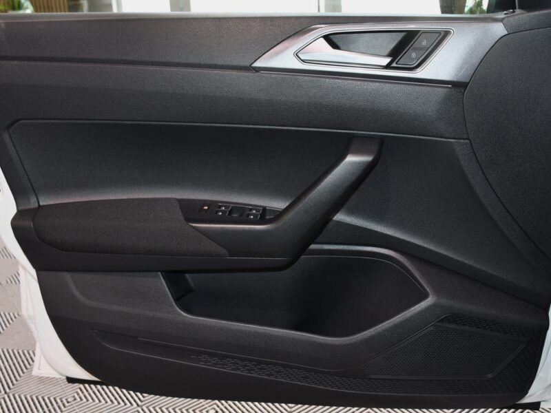 Volkswagen Polo R-Line 1.0 TSI 95 BVM5 Car Play Bluetooth Caméra ACC Front JA 17