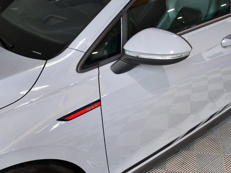 Volkswagen Golf 8 GTI Clubsport 2.0 TSI 300 DSG GPS Virtual Front Harman Cuir TO IQ Light Mode Spécial Tête Haute JA 19 R
