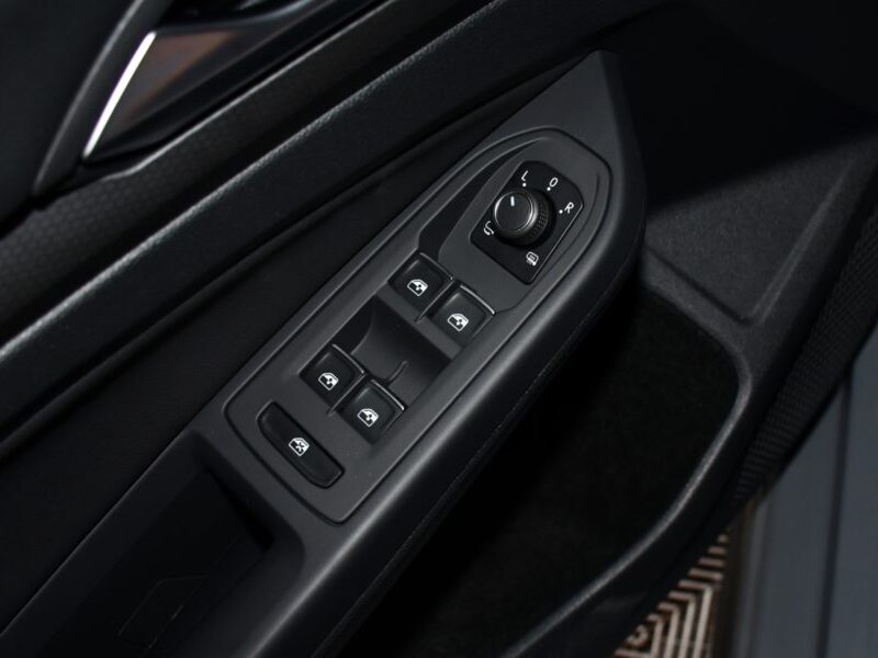 Volkswagen Golf 8 GTI Clubsport 2.0 TSI 300 DSG GPS Virtual Front Harman Cuir TO IQ Light Mode Spécial Tête Haute JA 19 R