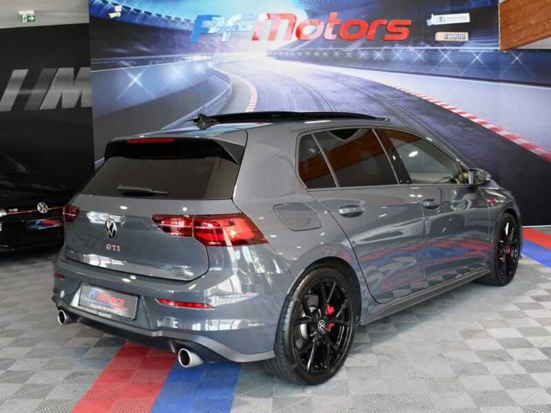 Volkswagen Golf 8 GTI 2.0 TSI 245 DSG GPS TO Affichage Tête Haute ACC Volant Chauffant IQ Light Caméra Car Play JA 19 R