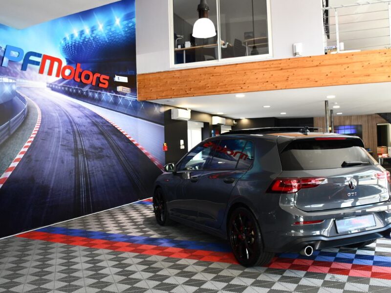 Volkswagen Golf 8 GTI 2.0 TSI 245 DSG GPS TO Affichage Tête Haute ACC Volant Chauffant IQ Light Caméra Car Play JA 19 R