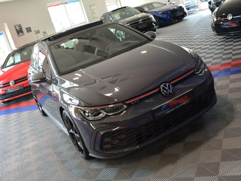 Volkswagen Golf 8 GTI 2.0 TSI 245 DSG GPS TO Affichage Tête Haute ACC Volant Chauffant IQ Light Caméra Car Play JA 19 R