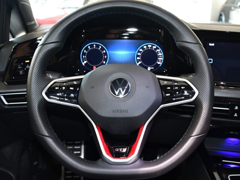 Volkswagen Golf 8 GTI 2.0 TSI 245 DSG GPS TO Affichage Tête Haute ACC Volant Chauffant IQ Light Caméra Car Play JA 19 R