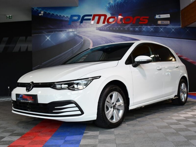 Volkswagen Golf 8 Life 1.5 131 BVM6 GPS Virtual ACC Car Play Front Lane Induction Smartphone JA 16