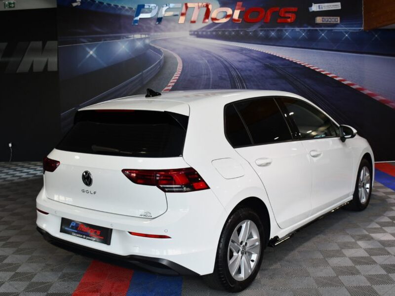 Volkswagen Golf 8 Life 1.5 131 BVM6 GPS Virtual ACC Car Play Front Lane Induction Smartphone JA 16