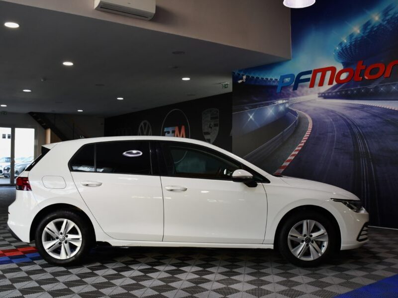 Volkswagen Golf 8 Life 1.5 131 BVM6 GPS Virtual ACC Car Play Front Lane Induction Smartphone JA 16