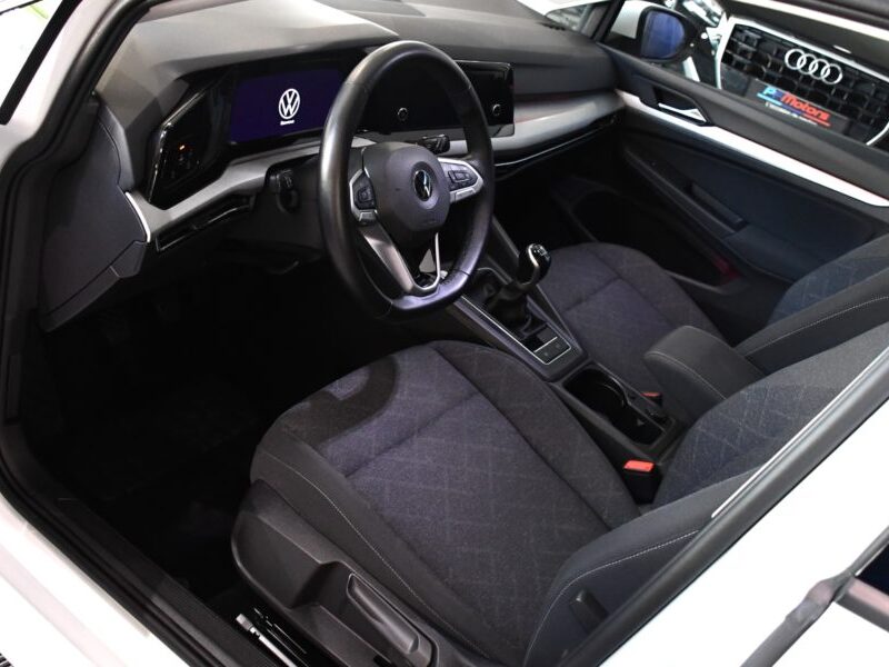 Volkswagen Golf 8 Life 1.5 TSI 131 BVM6 Car Play Virtual Front ACC LED Volant Chauffant Induction Smartphone JA 16