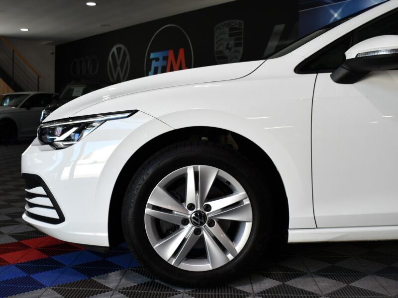 Volkswagen Golf 8 Life 1.5 TSI 131 BVM6 Car Play Virtual Front ACC LED Volant Chauffant Induction Smartphone JA 16