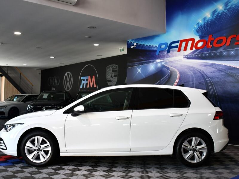 Volkswagen Golf 8 Life 1.5 TSI 131 BVM6 Car Play Virtual Front ACC LED Volant Chauffant Induction Smartphone JA 16