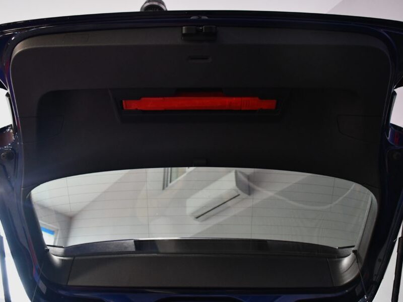 Volkswagen Golf 8 Style 1.5 TSI 131 BVM6 GPS Virtual Alcantara Lane Front Car Play Ergo ACC IQ Light JA 18