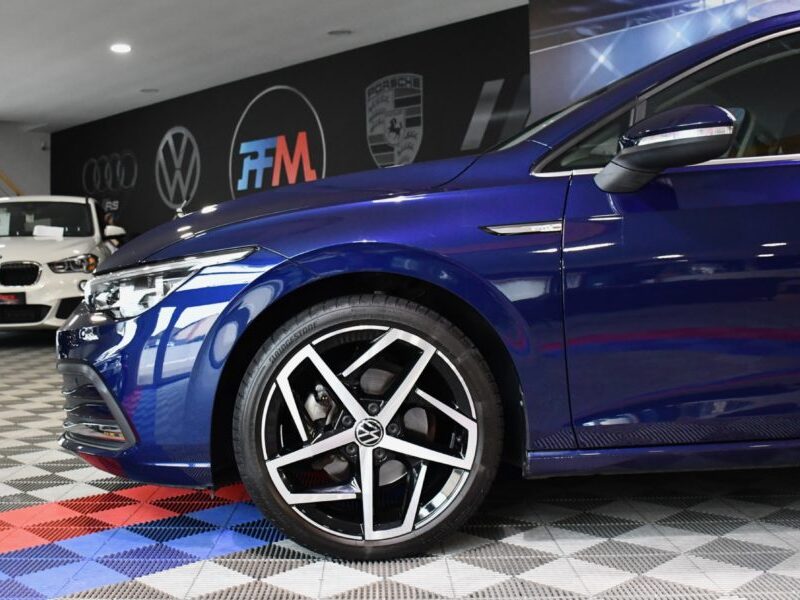 Volkswagen Golf 8 Style 1.5 TSI 131 BVM6 GPS Virtual Alcantara Lane Front Car Play Ergo ACC IQ Light JA 18