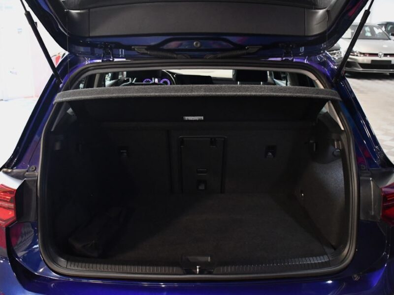 Volkswagen Golf 8 Style 1.5 TSI 131 BVM6 GPS Virtual Alcantara Lane Front Car Play Ergo ACC IQ Light JA 18