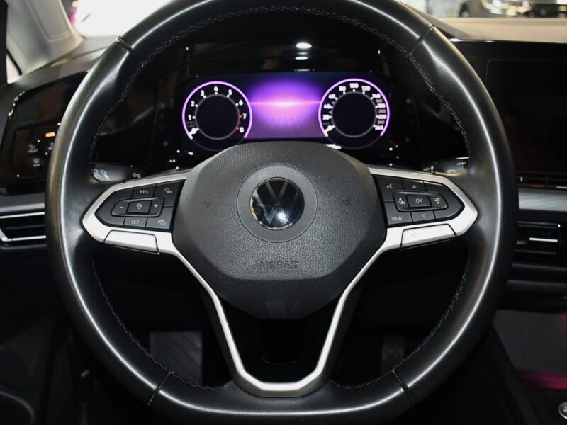 Volkswagen Golf 8 Style 1.5 TSI 131 BVM6 GPS Virtual Alcantara Lane Front Car Play Ergo ACC IQ Light JA 18