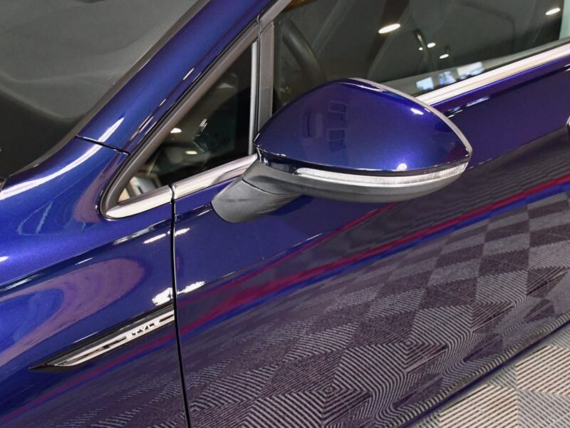 Volkswagen Golf 8 Style 1.5 TSI 131 BVM6 GPS Virtual Alcantara Lane Front Car Play Ergo ACC IQ Light JA 18