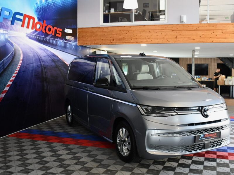 Volkswagen Multivan T7 Style 1.4 eHybrid 218 DSG GPS Virtual Toit Pano Portes électriques DCC ACC Caméra Front Table Centrale JA 17