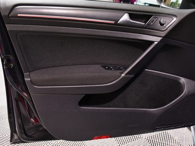 Volkswagen Golf 7 GTI 2.0 TSI 230 DSG GPS Virtual Keyless ACC Dynaudio Lane Side Front JA 18