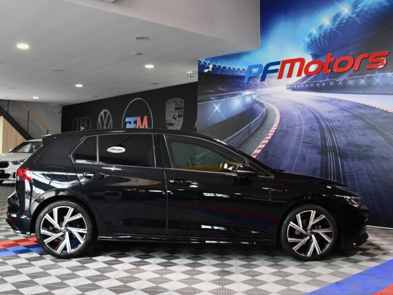 Volkswagen Golf 8 R-Line 1.5 TSI 150 BVM6 GPS Virtual ACC Caméra Front Lane Induction Mode JA 18