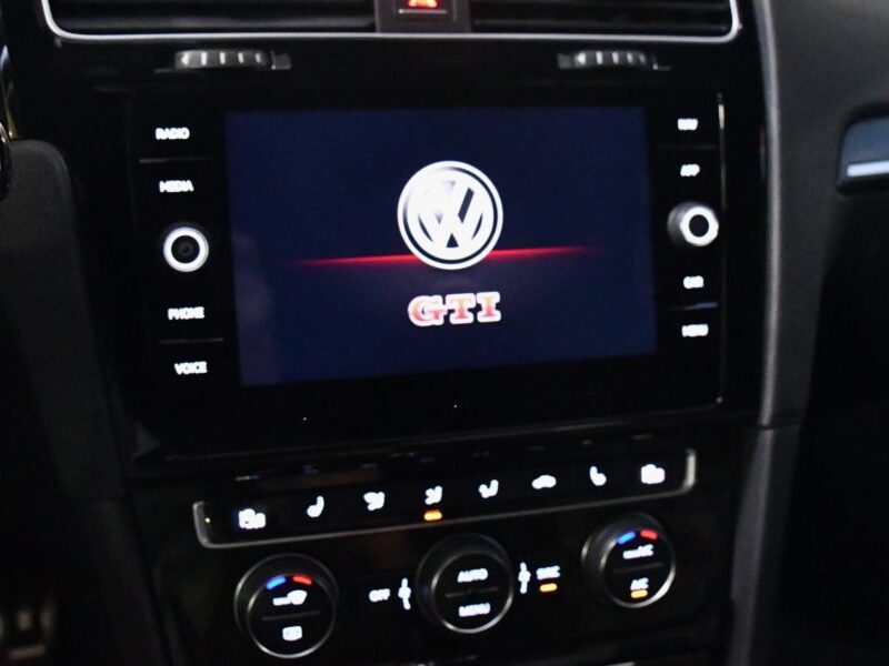 Volkswagen Golf 7 GTI 2.0 TSI 230 DSG GPS Virtual Keyless ACC Dynaudio Lane Side Front JA 18