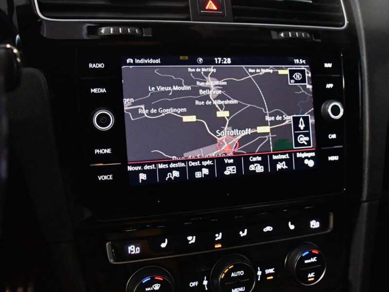 Volkswagen Golf 7 GTI 2.0 TSI 230 DSG GPS Virtual Keyless ACC Dynaudio Lane Side Front JA 18