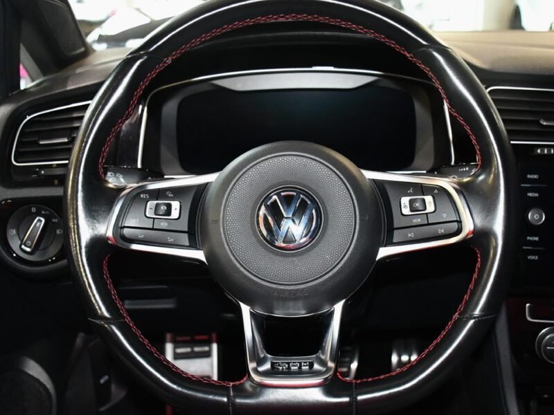 Volkswagen Golf 7 GTI Performance 2.0 TSI 245 DSG GPS Virtual Honeycomb Front ACC Induction JA 18