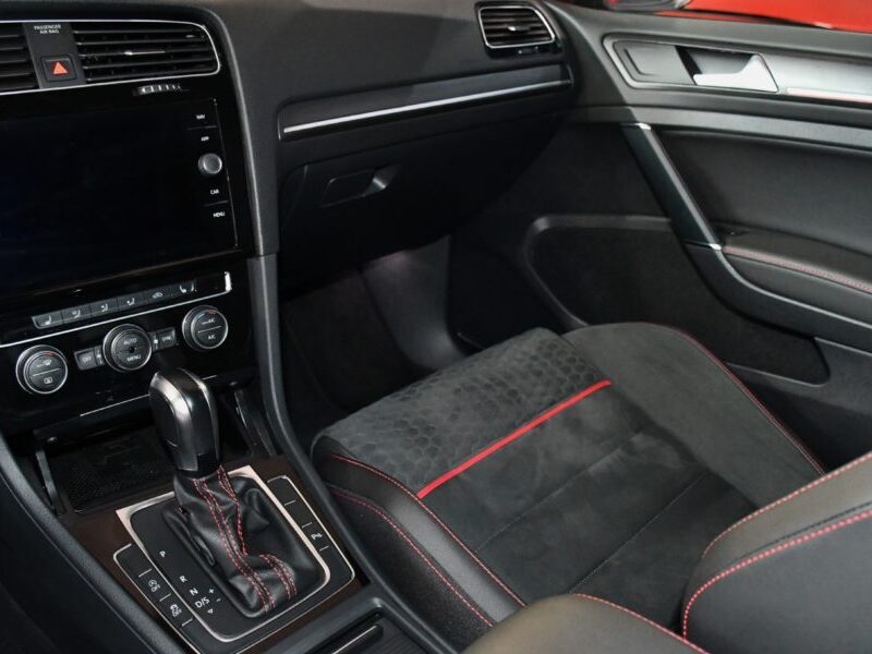 Volkswagen Golf 7 GTI Performance 2.0 TSI 245 DSG GPS Virtual Honeycomb Front ACC Induction JA 18