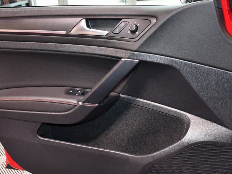 Volkswagen Golf 7 GTI Performance 2.0 TSI 245 DSG GPS Virtual Honeycomb Front ACC Induction JA 18