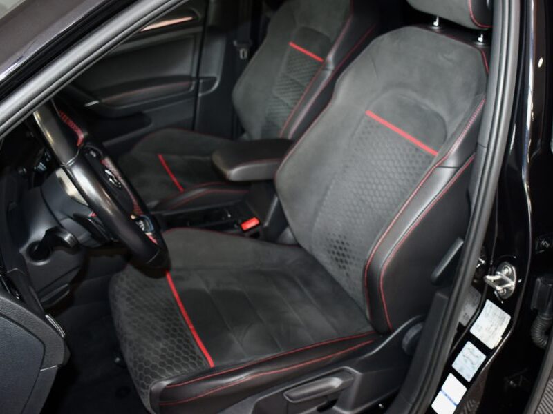 Volkswagen Golf 7 GTI Performance 2.0 TSI 245 DSG GPS Virtual Car Play Honeycomb Dynaudio ACC JA 18