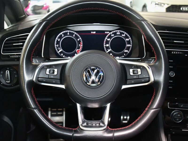 Volkswagen Golf 7 GTI Performance 2.0 TSI 245 DSG GPS Virtual Cuir TO Front ACC Caméra JA 18