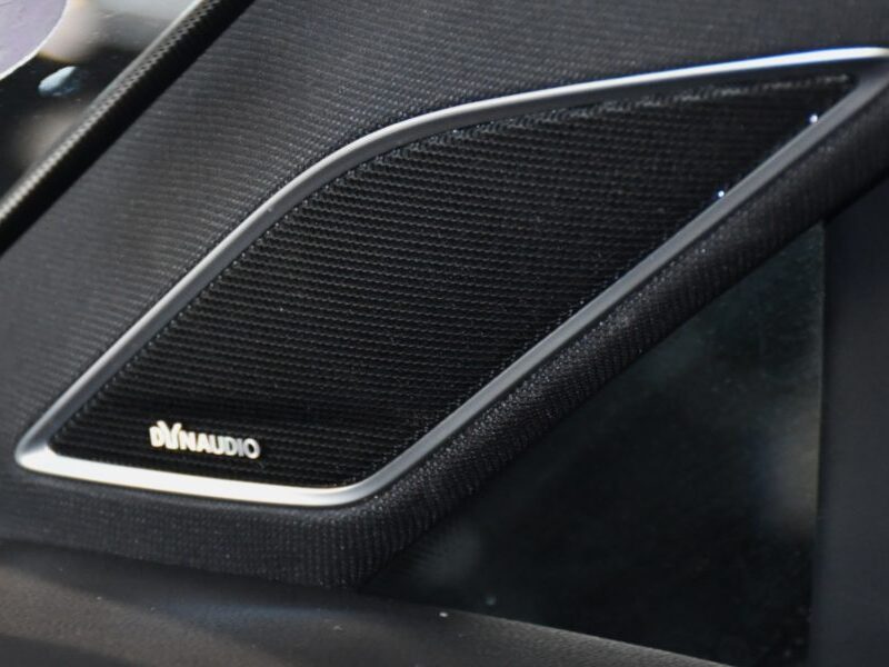 Volkswagen Golf 7 GTI Performance 2.0 TSI 245 DSG GPS Pro ACC Virtual Front Lane Side Honeycomb Car Play JA 18