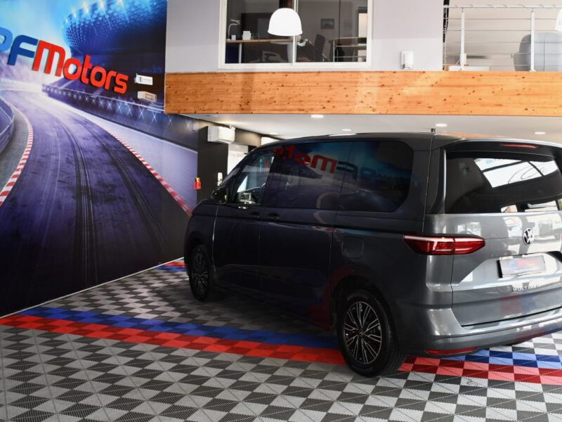 Volkswagen T7 Multivan 1.4 eHybrid 218 DSG Court Car Play Toit Pano Alcantara Front Lane Mode Fenêtre Latérales JA 17