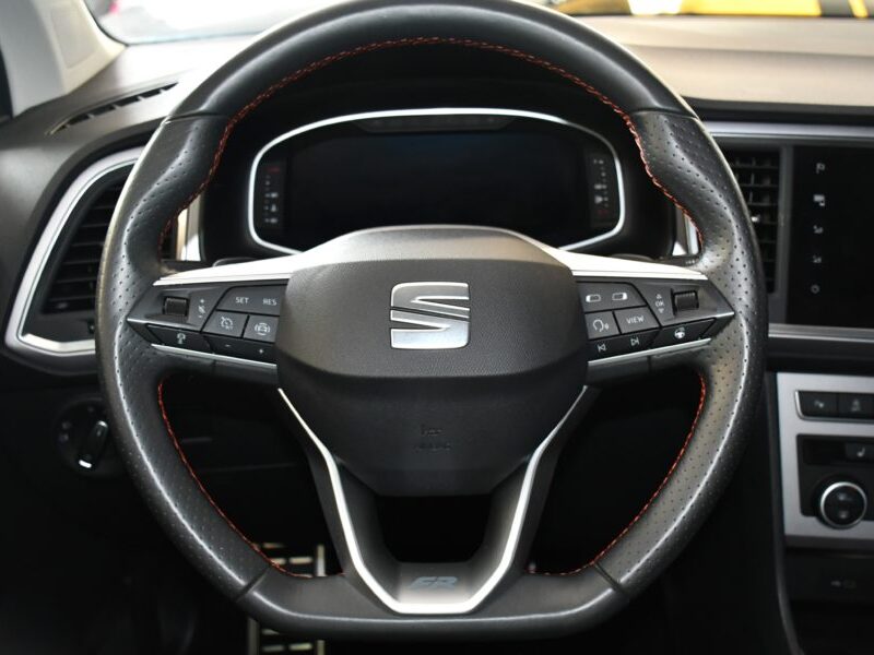 Séat Ateca FR 1.5 TSI 150 DSG GPS Virtual Lane Front Car Play Attelage ACC DCC Volant Chauffant JA 18