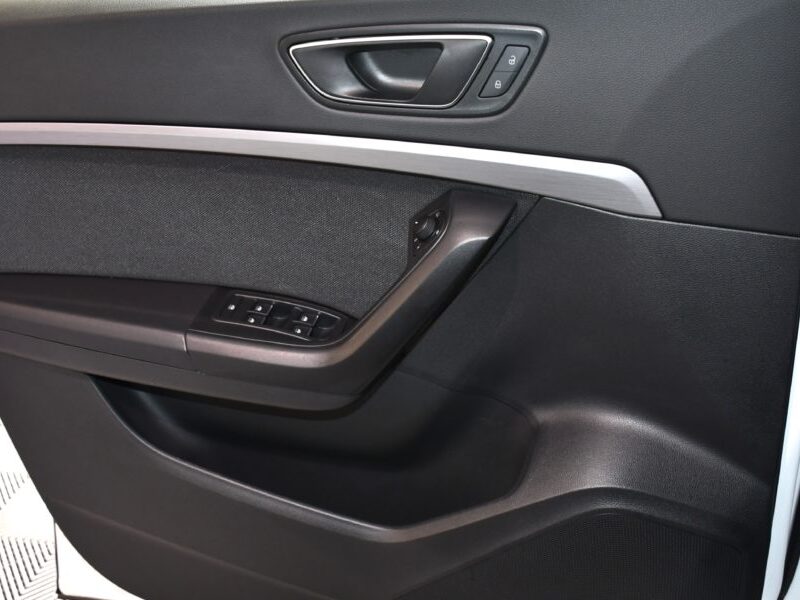 Séat Ateca FR 1.5 TSI 150 DSG GPS Virtual Lane Front Car Play Attelage ACC DCC Volant Chauffant JA 18