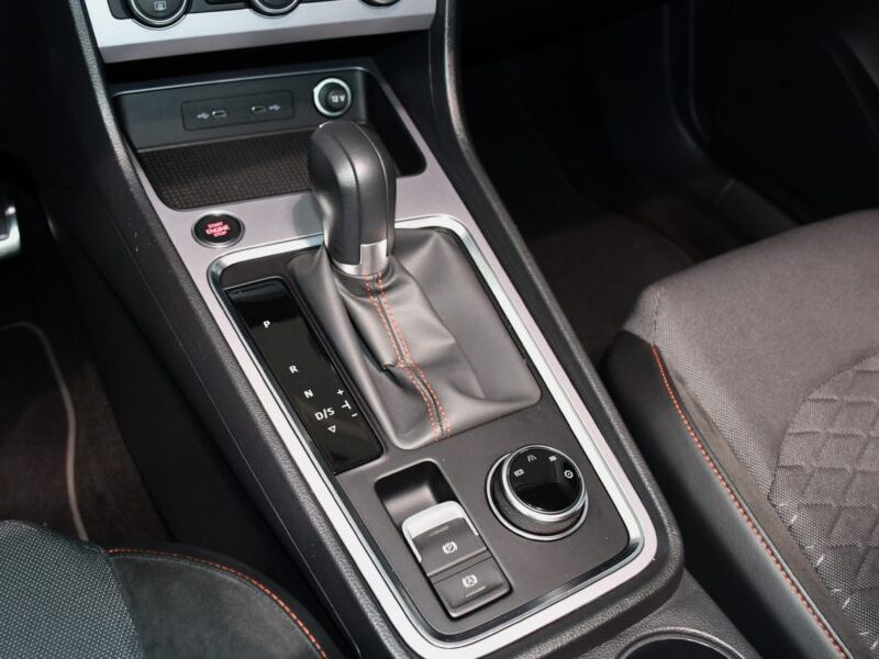 Séat Ateca FR 1.5 TSI 150 DSG GPS TO Virtual Front Lane Volant Chauffant DCC Full Linck JA 18