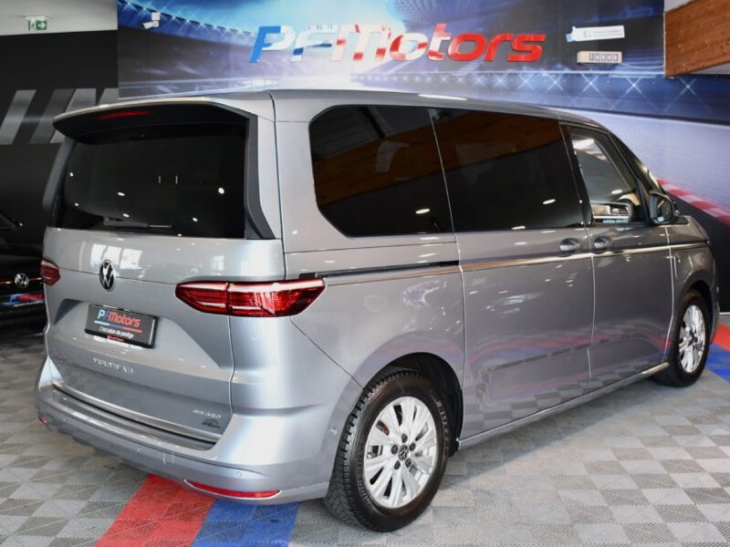 Volkswagen Multivan T7 Style 1.4 eHybrid 218 DSG GPS Virtual Toit Pano Portes électriques DCC ACC Caméra Front Table Centrale JA 17
