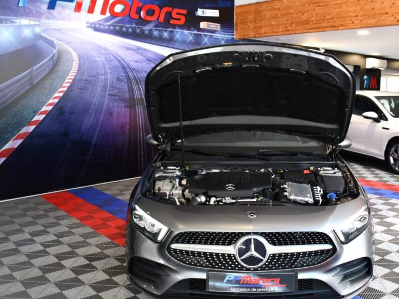 Mercedes Benz Classe A 200 AMG Line 150 BVA GPS M-Bux Caméra AV + AR Burmester Freinage Mode Car Play JA 18