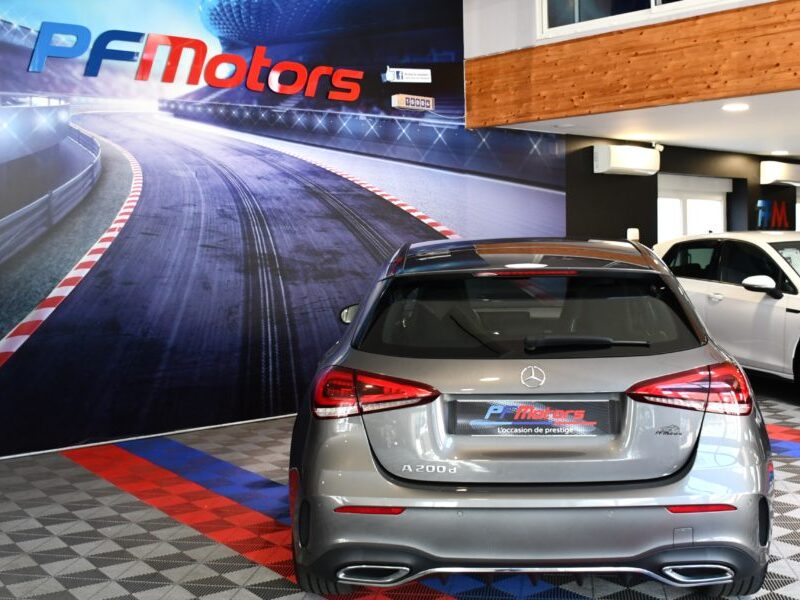 Mercedes Benz Classe A 200 AMG Line 150 BVA GPS M-Bux Caméra AV + AR Burmester Freinage Mode Car Play JA 18