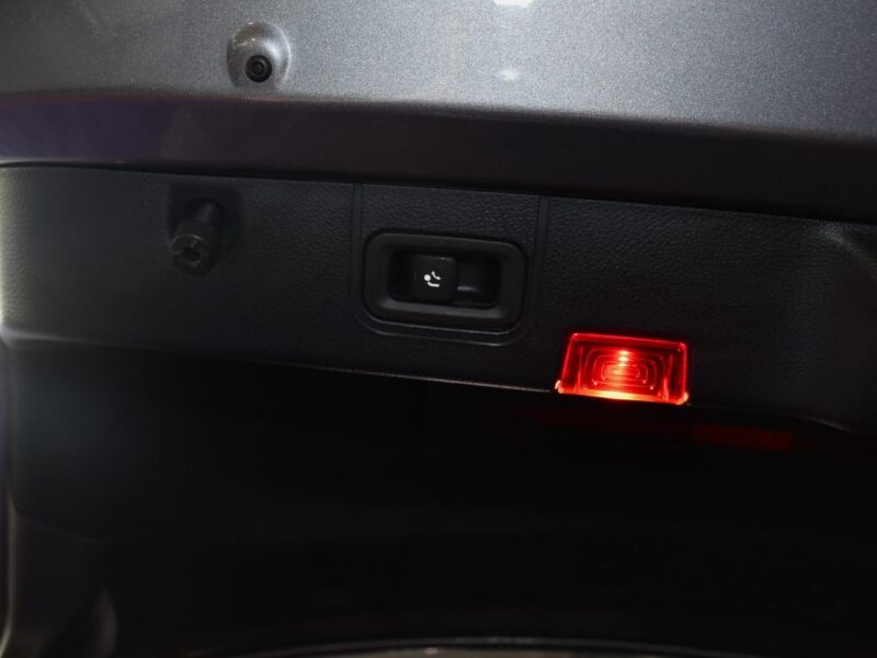 Mercedes Benz CLA 220 AMG Line 2.0 190 BVA GPS Pro M-Bux LED Caméra Freinage TO Attelage JA 18