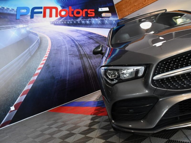 Mercedes Benz CLA 220 AMG Line 2.0 190 BVA GPS Pro M-Bux LED Caméra Freinage TO Attelage JA 18