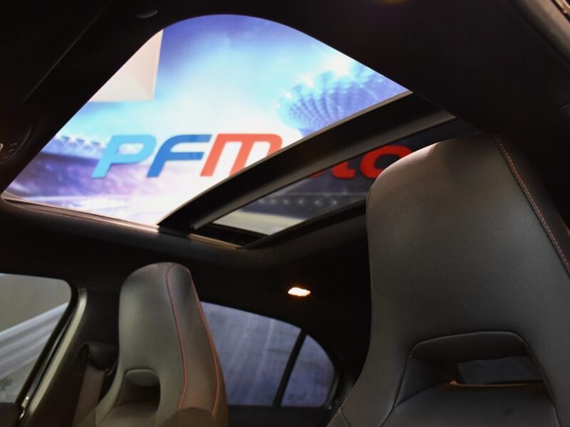 Mercedes Benz Classe A 220 AMG Line BVA GPS Pro TO M-Bux Lumière D’ambiance LED Car Play Caméra Freinage JA 18