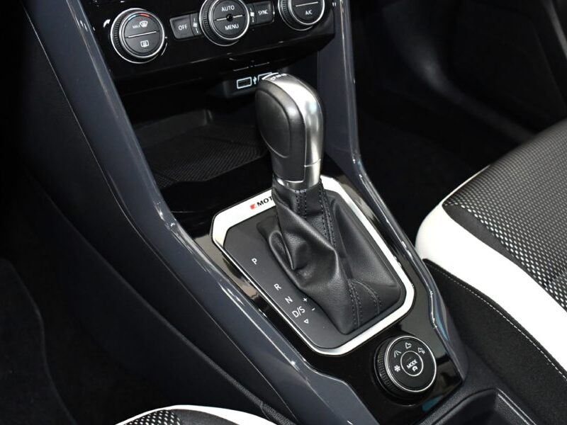 Volkswagen T-Roc Carat 2.0 TDI 150 DSG 4Motion GPS Virtual Car Play Front Lane Caméra ACC JA 17