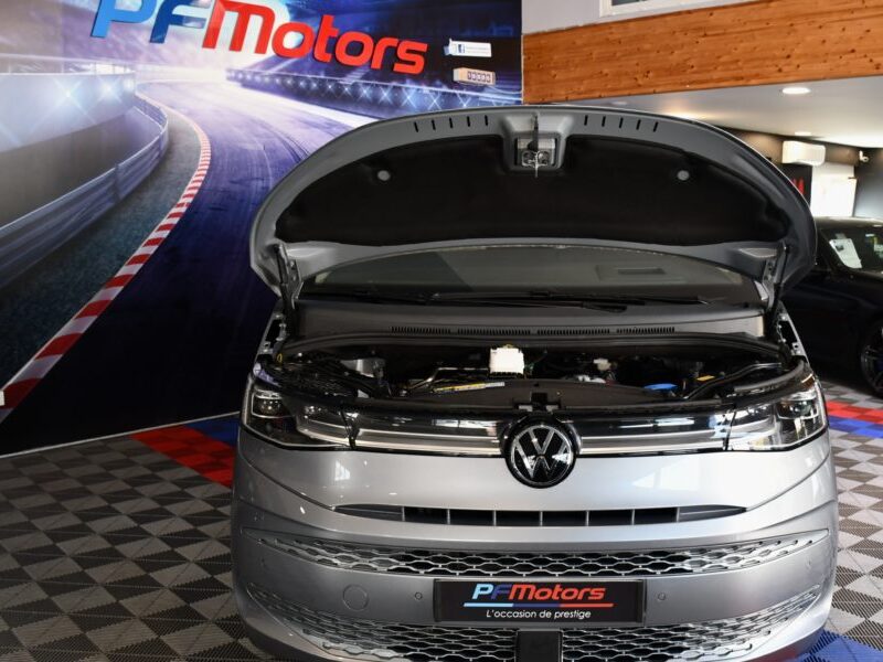 Volkswagen Multivan T7 Style 1.4 eHybrid 218 DSG GPS Virtual Toit Pano Portes électriques DCC ACC Caméra Front Table Centrale JA 17