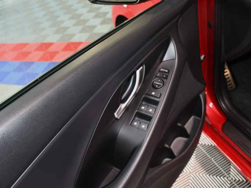 Hyundai I30 N-Line 1.4 TGDI 140 DCT GPS Caméra Régulateur Cuir Alcantara Toit Ouvrant Drive Mode JA 18 Pas De Malus