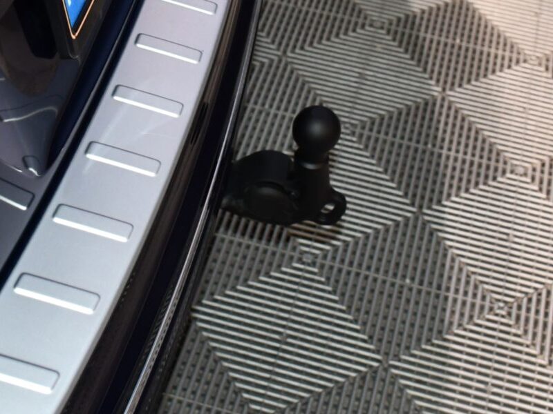 Volkswagen Tiguan R-Line Carat 2.0 TDI 190 DSG 4Motion GPS Virtual Attelage Front Lane Alcantara JA 19