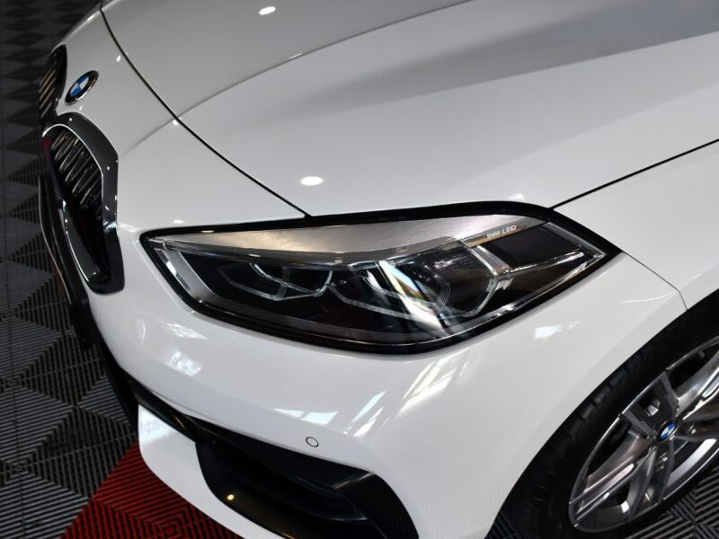BMW 118dA SportLine 150 BVA GPS Hifi Pro TO Car Play Virtual Affichage Tête Haute Semi Cuir LED JA 17