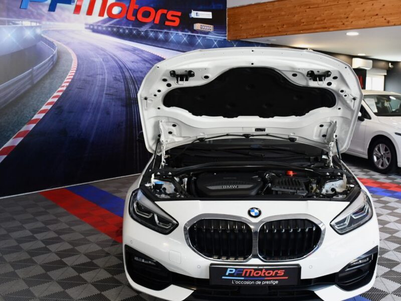 BMW 118dA SportLine 150 BVA GPS Hifi Pro TO Car Play Virtual Affichage Tête Haute Semi Cuir LED JA 17