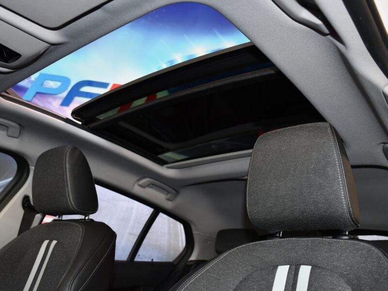 BMW 118dA SportLine 150 BVA GPS Hifi Pro TO Car Play Virtual Affichage Tête Haute Semi Cuir LED JA 17