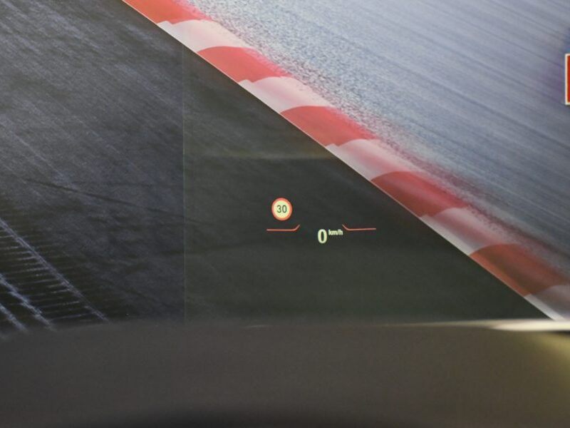 BMW 118dA SportLine 150 BVA GPS Hifi Pro TO Car Play Virtual Affichage Tête Haute Semi Cuir LED JA 17