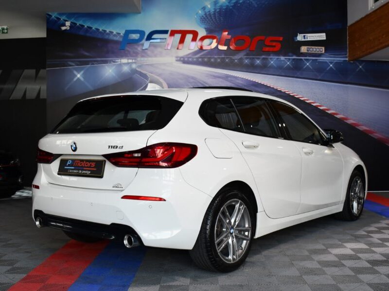 BMW 118dA SportLine 150 BVA GPS Hifi Pro TO Car Play Virtual Affichage Tête Haute Semi Cuir LED JA 17