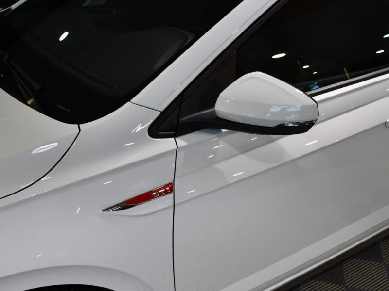 Volkswagen Polo GTI 2.0 TSI 207 DSG GPS Virtual ACC IQ Light TO Caméra Beats Induction Front Car Play JA 18