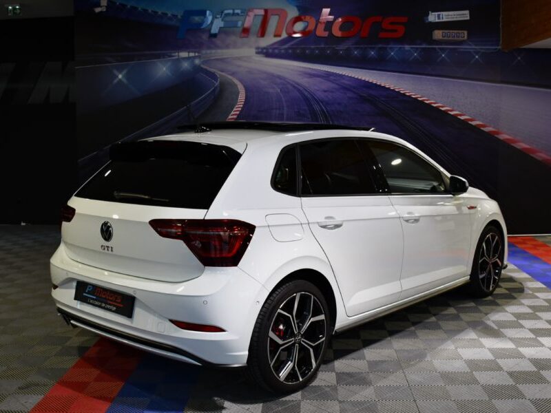 Volkswagen Polo GTI 2.0 TSI 207 DSG GPS Virtual ACC IQ Light TO Caméra Beats Induction Front Car Play JA 18
